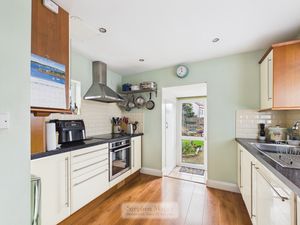 Photo 8- click for photo gallery